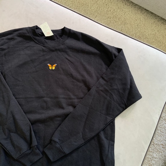 n e w ✨ butterfly crewneck sweater🖤 - Picture 7 of 10